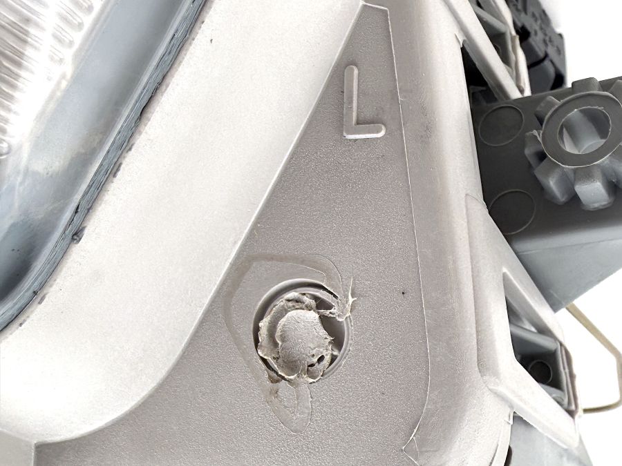 1298200156 0305120001 | Mercedes SL-Class | R129 Front left fog light