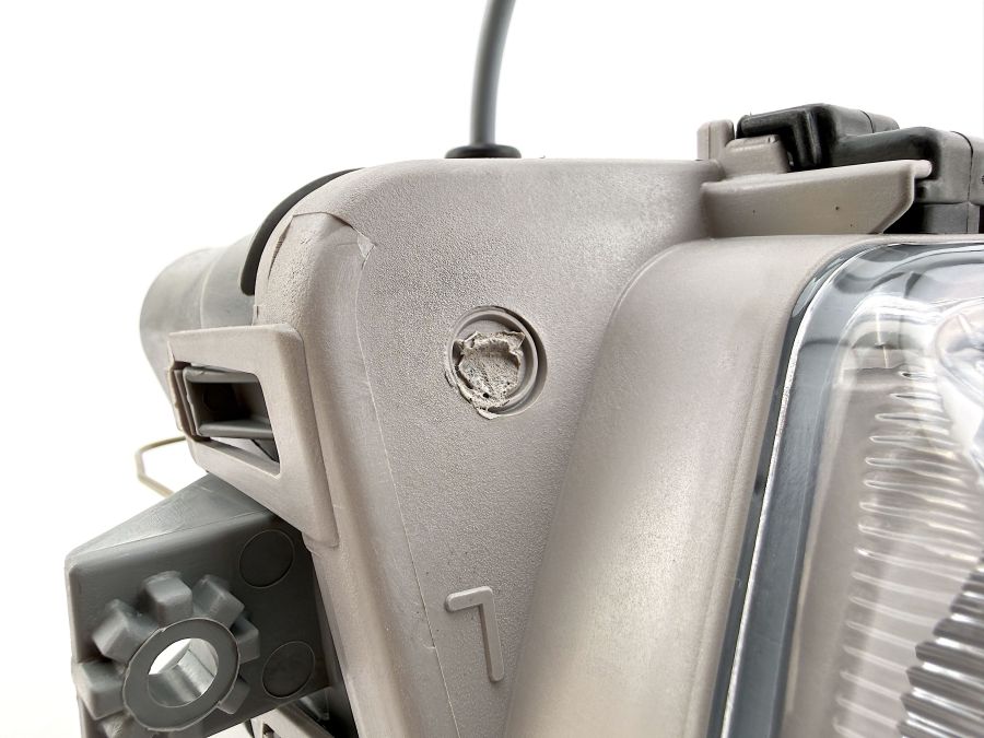 1298200156 0305120001 | Mercedes SL-Class | R129 Front left fog light