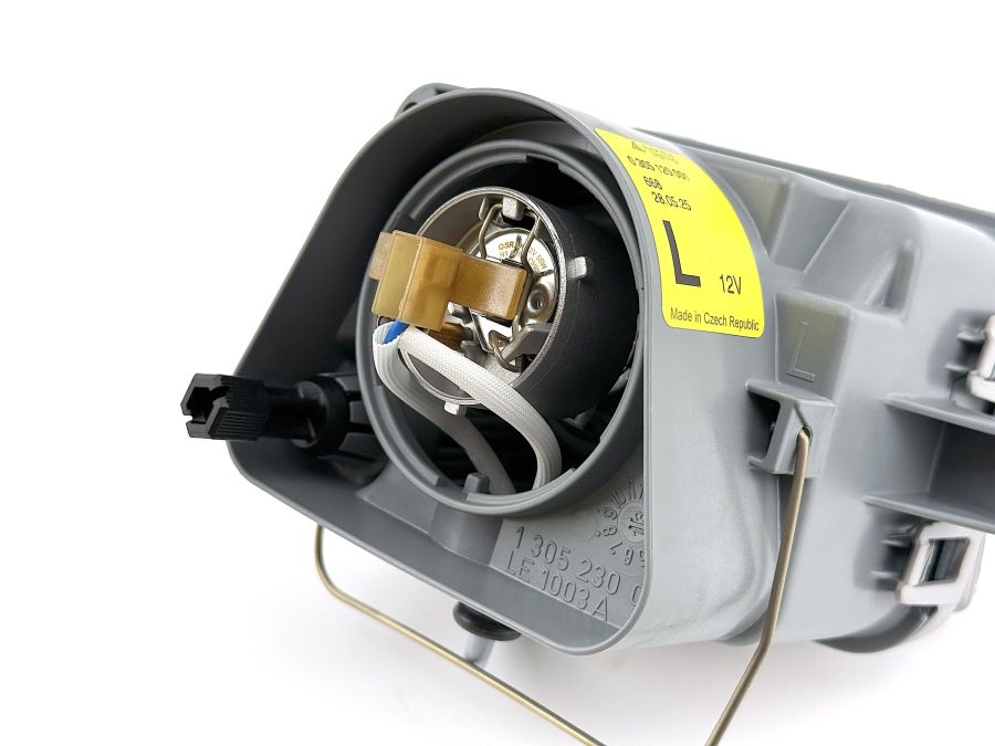 1298200156 0305120001 | Mercedes SL-Class | R129 Front left fog light