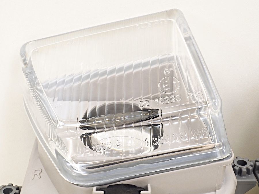 1298200156 1298200256 | Mercedes SL-Class | R129 Front fog lights