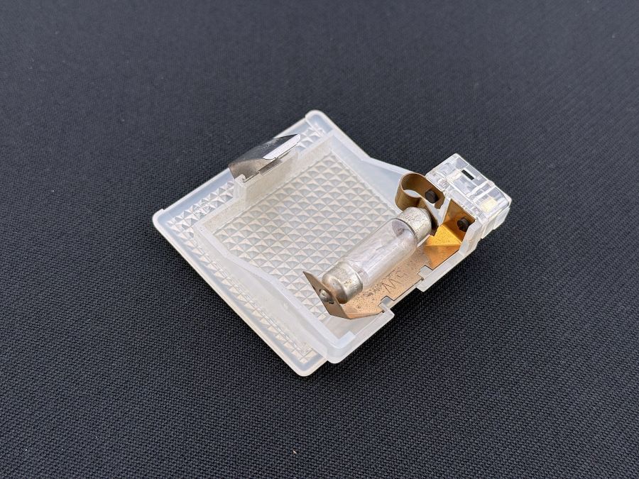 1298200201 | Mercedes 300SL-24 | R129 Door panel lamps