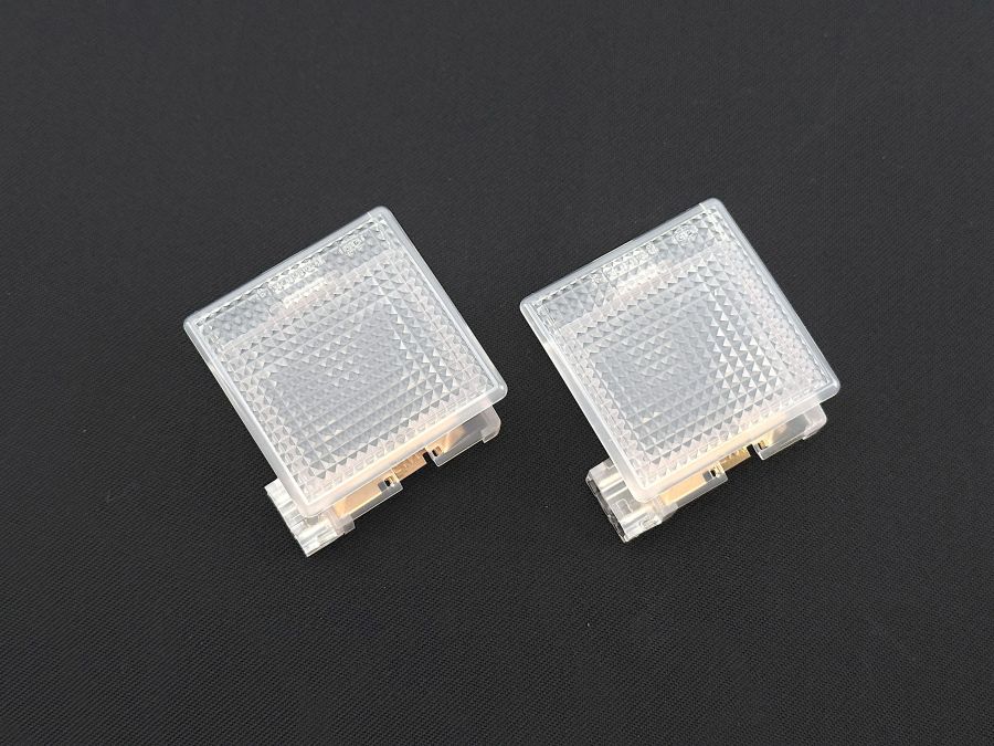 1298200201 | Mercedes SL-Class | R129 Pre-facelift door panel lamps pair