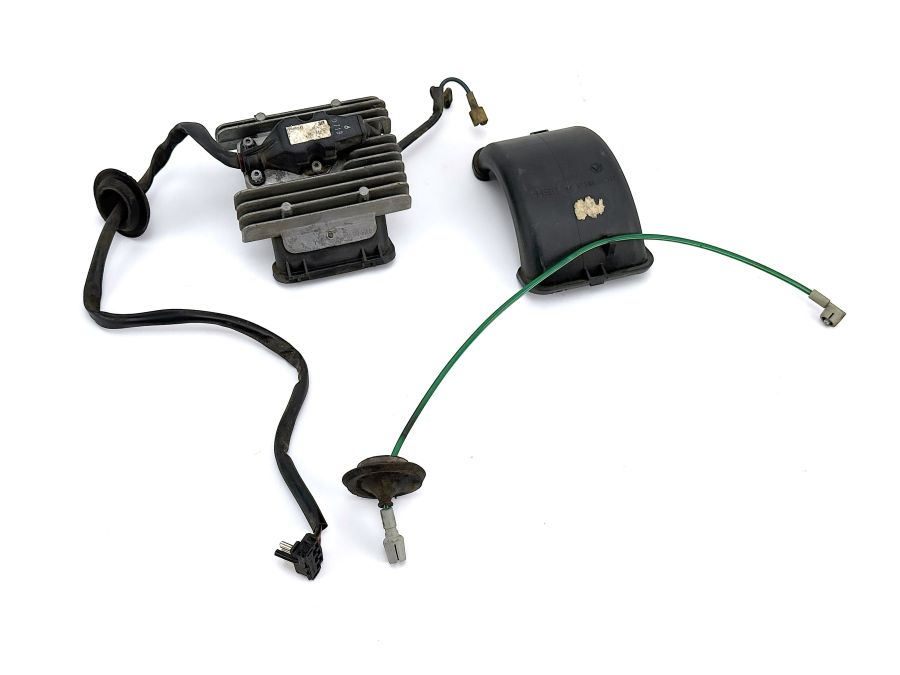 1298200210 | Mercedes 300SL-24 | R129 AC Heater Blower Motor Regulator
