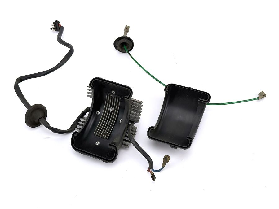 1298200210 | Mercedes 300SL-24 | R129 AC Heater Blower Motor Regulator