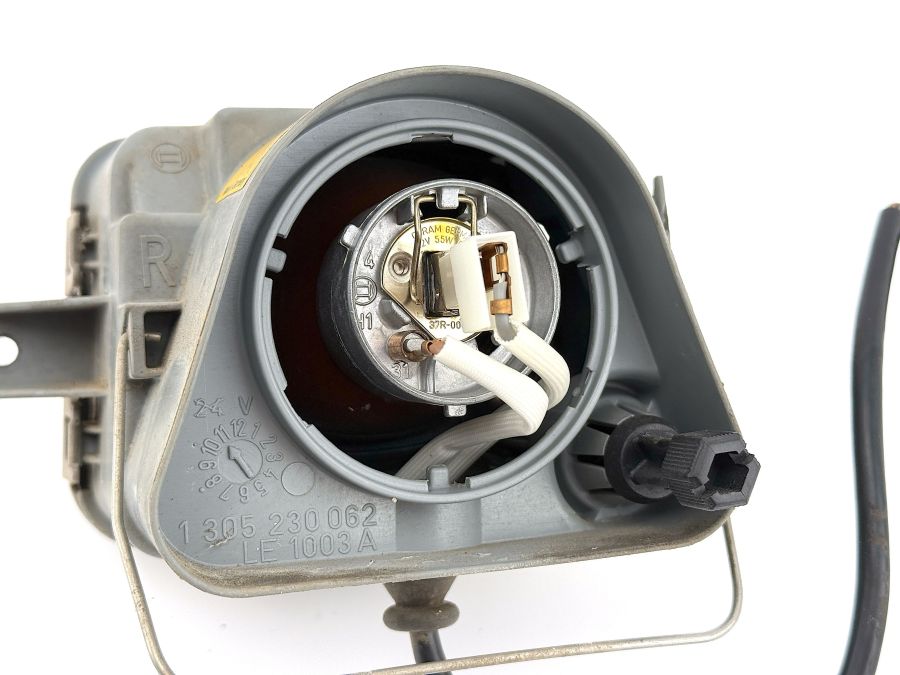 1298200256 | Mercedes 300SL-24 | R129 Fog light front right