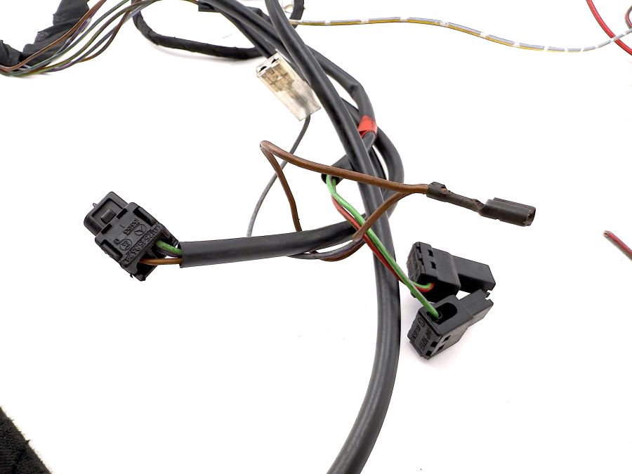 1298200677 1298200577 1295404807 | Mercedes SL500 | R129 Tail lamp wiring connectors