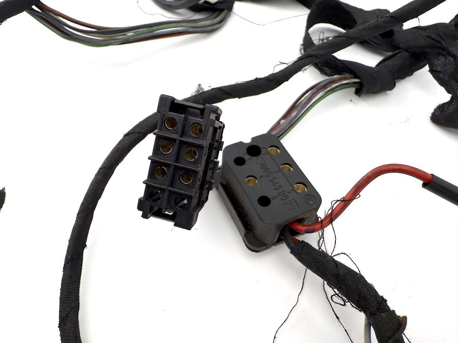 1298200677 1298200577 1295404807 | Mercedes SL500 | R129 Tail lamp wiring harness 1298200677 1298200577 1295404807 | Mercedes SL500 | R129 Tail lamp wiring harness