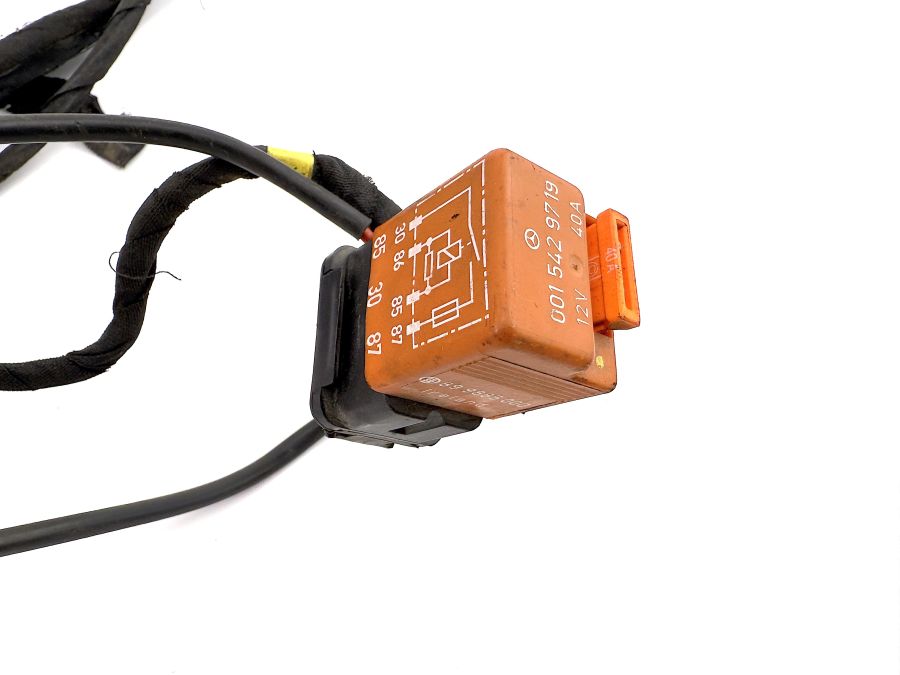 1298200677 1298200577 1295404807 | Mercedes SL500 | R129 Tail lamp wiring harness 1298200677 1298200577 1295404807 | Mercedes SL500 | R129 Tail lamp wiring harness