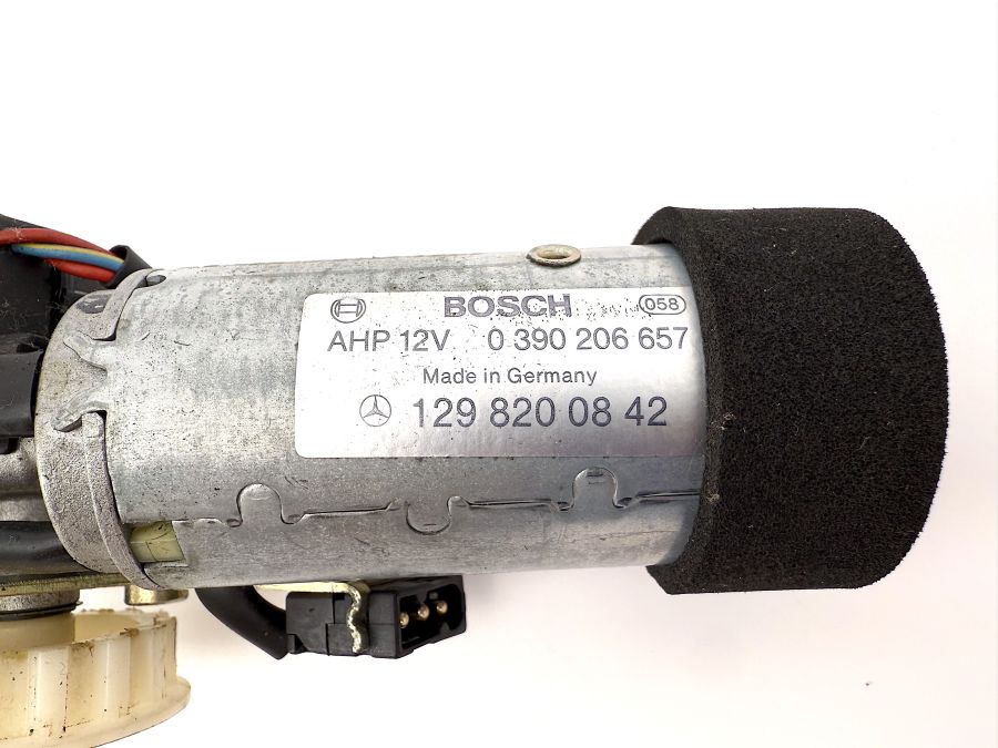 1298200842 | Mercedes SL500 | R129 Left seat backrest adjustment motor