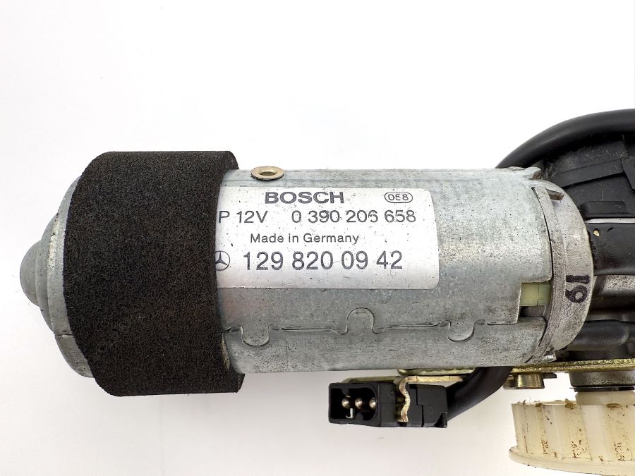 1298200942 | Mercedes SL500 | R129 Right seat backrest adjustment motor