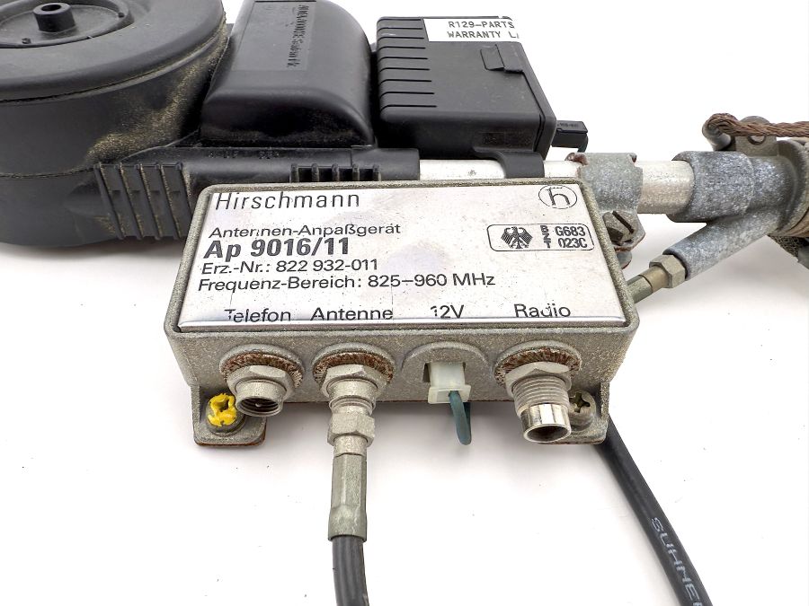 1298201675 | Mercedes SL500 | R129 Rear radio phone antenna