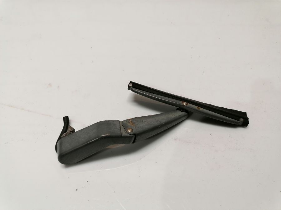 1298201844 1298200444 | Mercedes 500SL | R129 Right Headlight Wiper Arm Blade