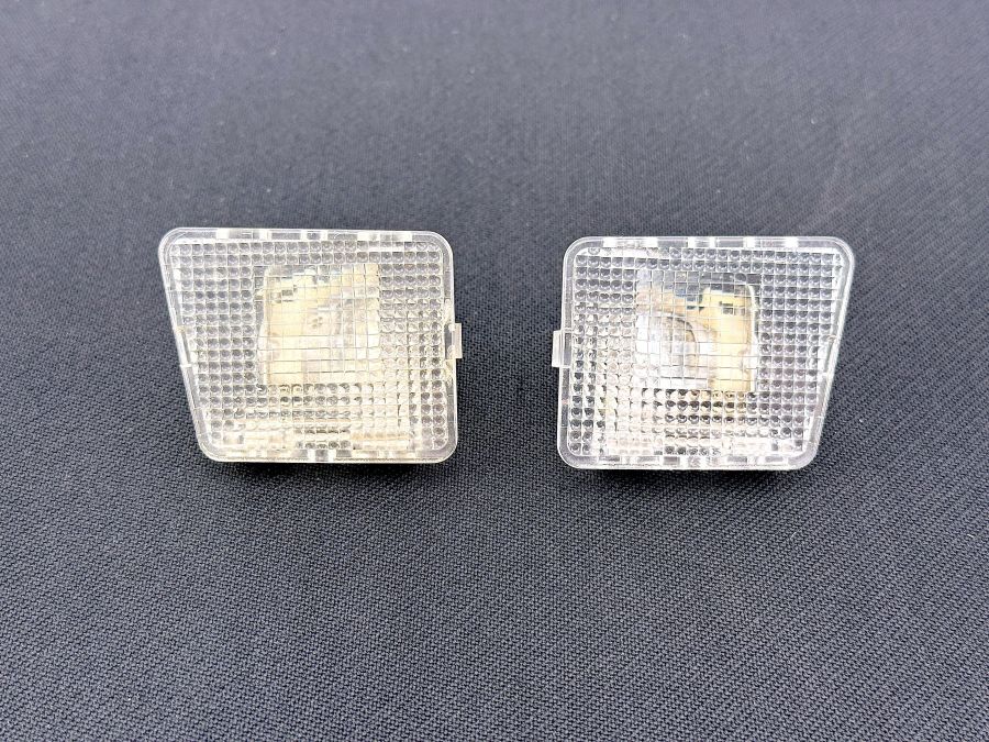 1298201866 1298201766 | Mercedes 300SL-24 | R129 Dome light lamp set