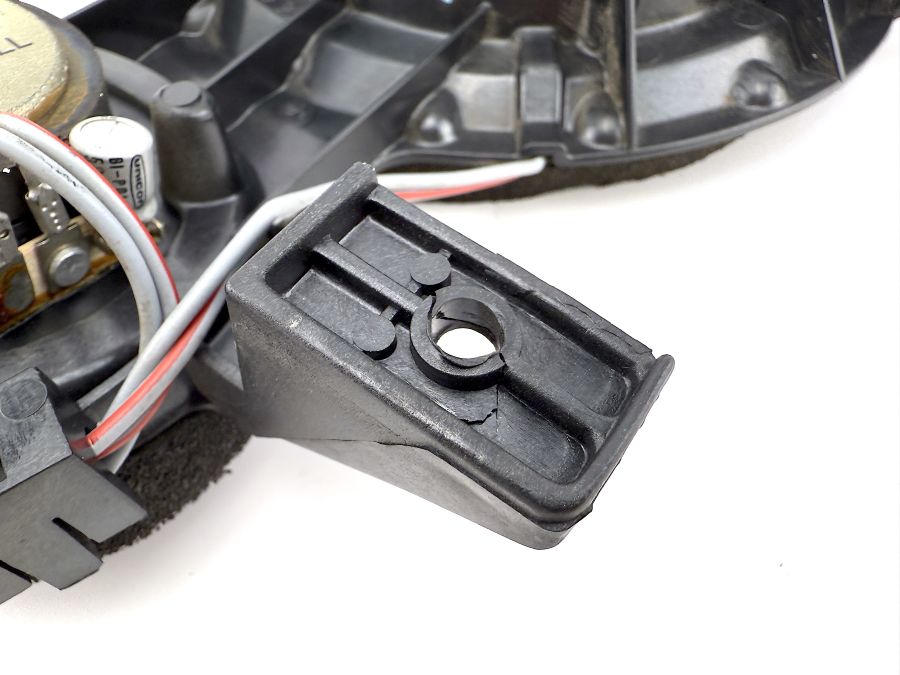 1298201902 B66828363 | Mercedes SL500 | R129 Left door speaker Bose