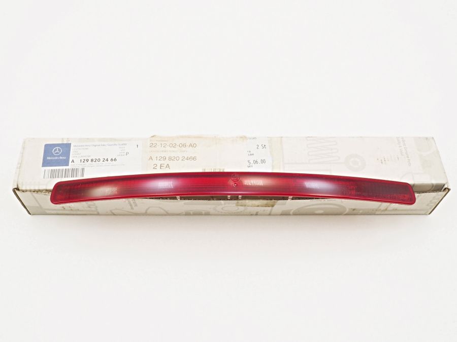 1298202466 | Mercedes SL-Class | R129 Rear trunk stop light cover