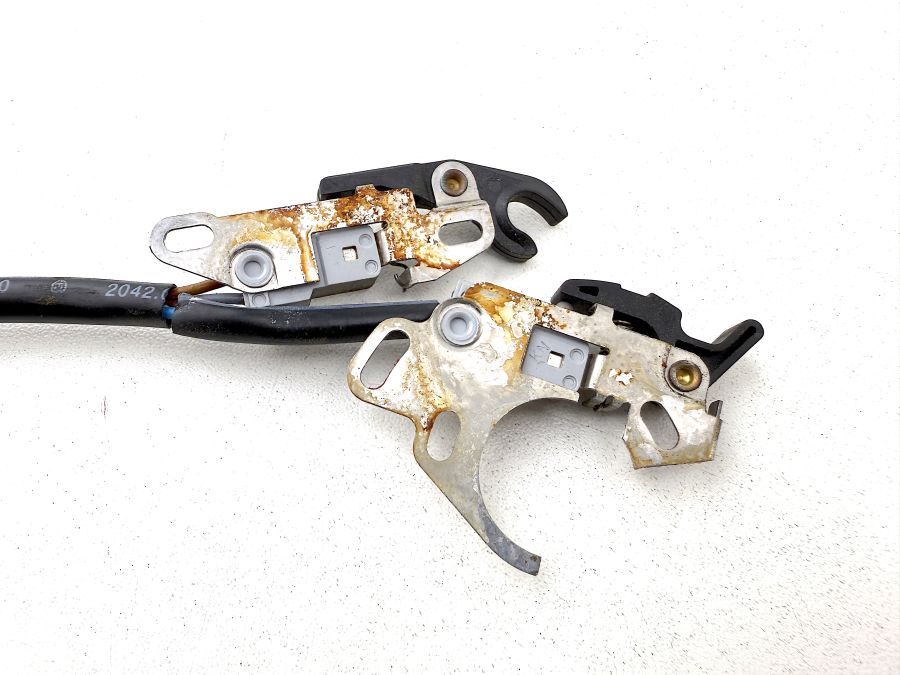 1298203510 | Mercedes SL500 | R129 Rear left convertible roof lock switch