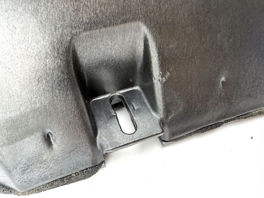 1298205502 | Mercedes SL55 | R230 Rear sub woofer bose speaker