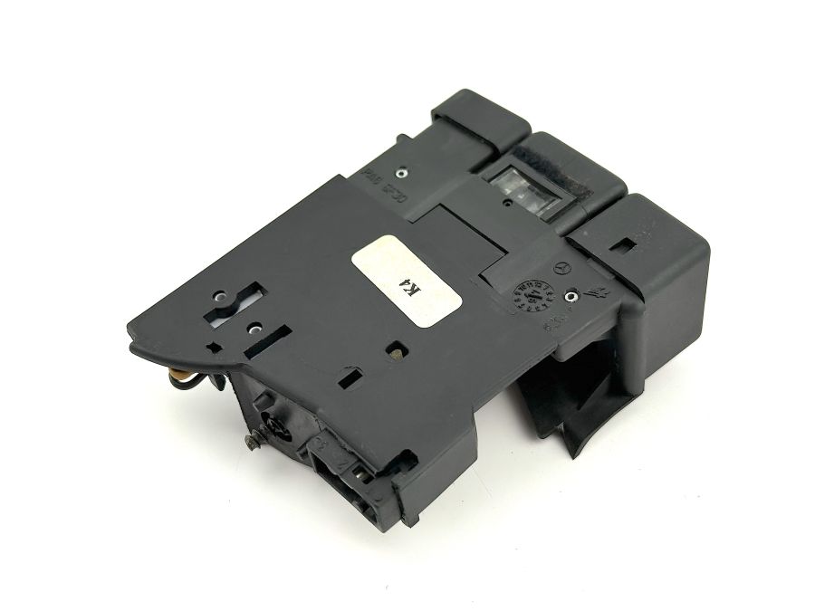 1298206710 1296801084 | Mercedes SL500 | R129 Glovebox button
