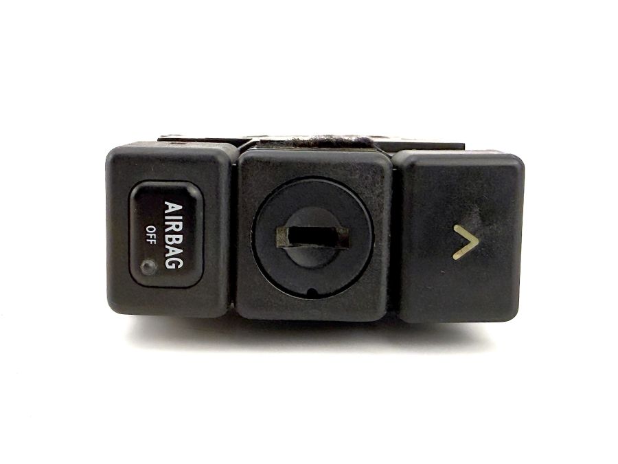 1298206710 1296801084 | Mercedes SL500 | R129 Glovebox button