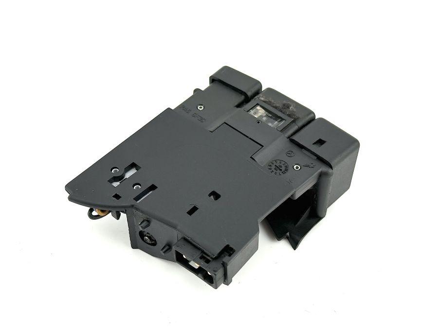 1298206710 1296801984 1296801084 | Mercedes SL500 | R129 Glovebox button