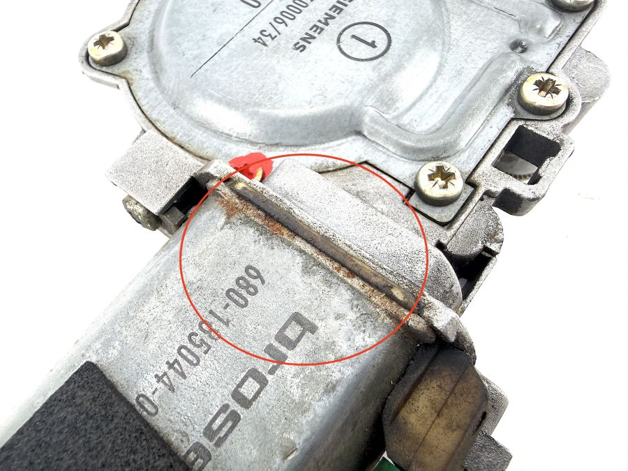 1298207342 | Mercedes 300SL-24 | R129 Front left door window motor