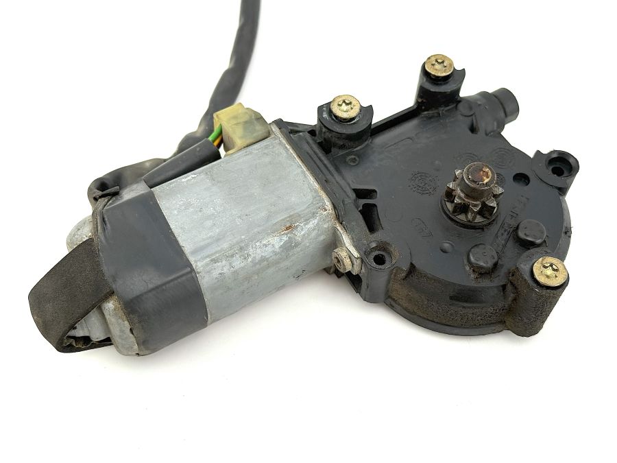 1298207542 0130821328 | Mercedes SL500 | R129 Left window electric motor 1298207542 0130821328 | Mercedes SL500 | R129 Left window electric motor