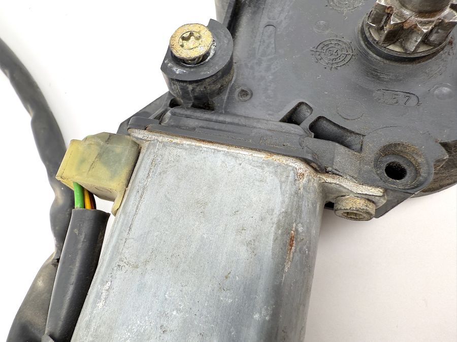 1298207542 0130821328 | Mercedes SL500 | R129 Left window electric motor 1298207542 0130821328 | Mercedes SL500 | R129 Left window electric motor