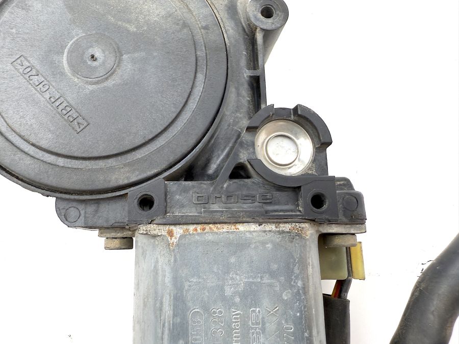 1298207542 0130821328 | Mercedes SL500 | R129 Left window electric motor 1298207542 0130821328 | Mercedes SL500 | R129 Left window electric motor