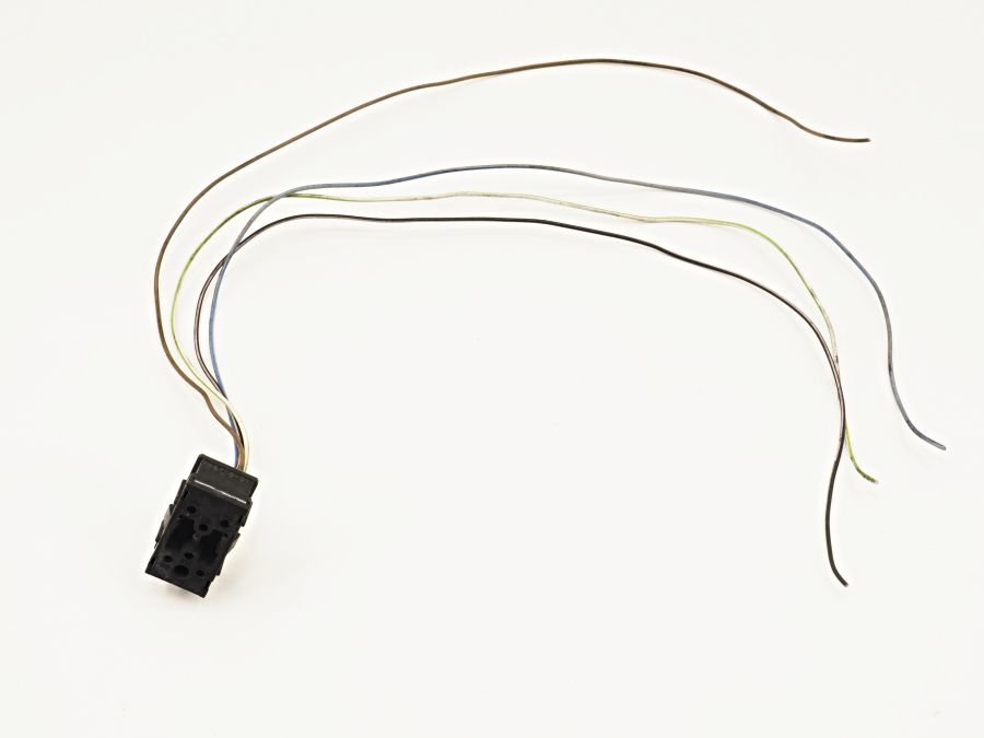 1298207610C 0135452328 | Mercedes SL500 | R129 Seat heater switch wiring connector