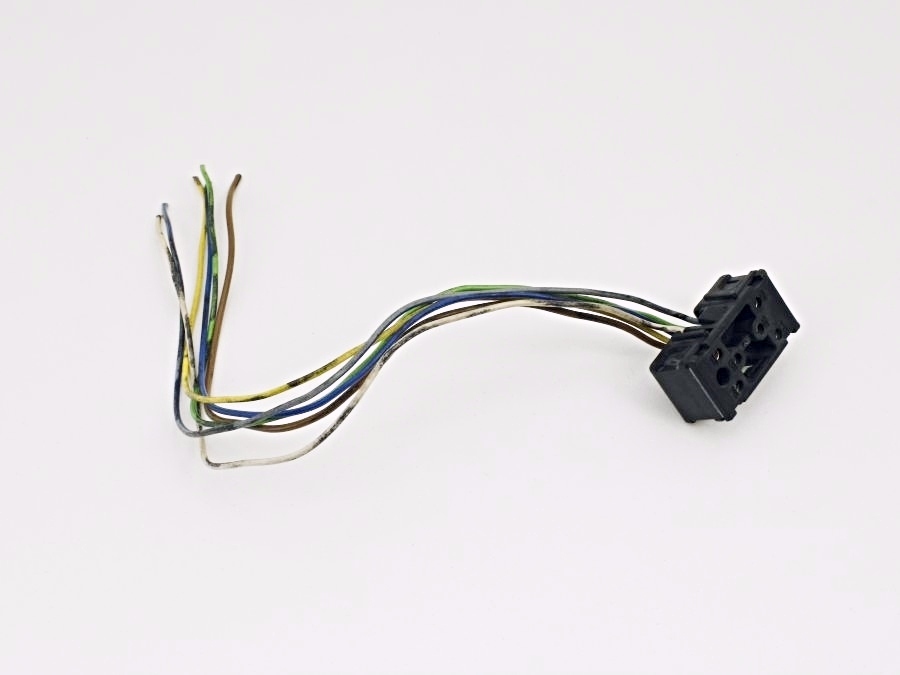 1298207610C 0135452328 | Mercedes SL500 | R129 Seat heater switch wiring connector