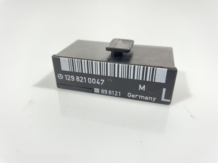 1298210047 | Mercedes SL500 | R129 Seat backrest lock relay module left side