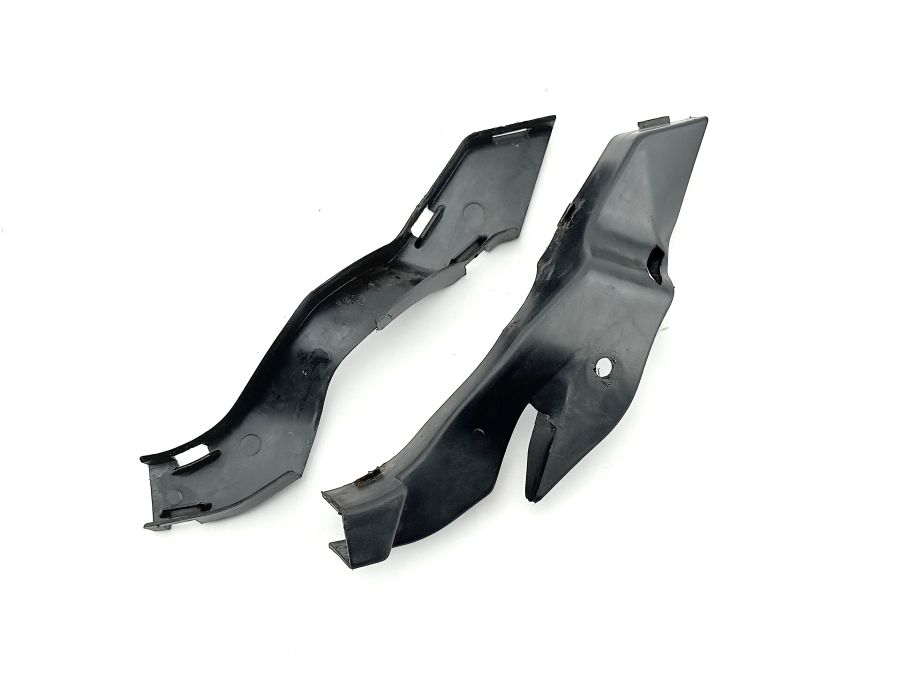 1298213636 1298213536 | Mercedes SL500 | R129 Cable channel boot mounted