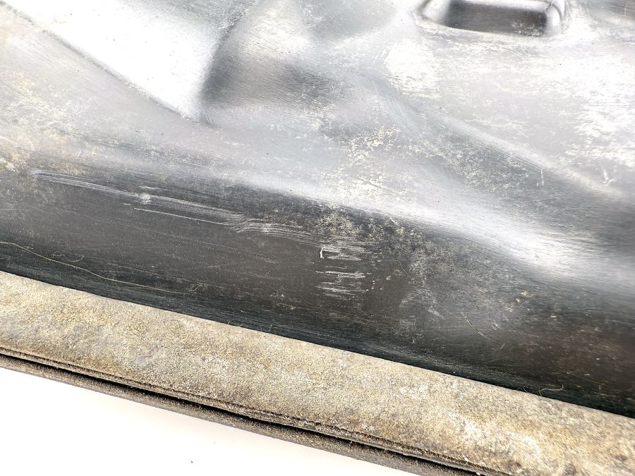 1298240019 1298240098 | Mercedes SL500 | R129 Window wiper motor cover