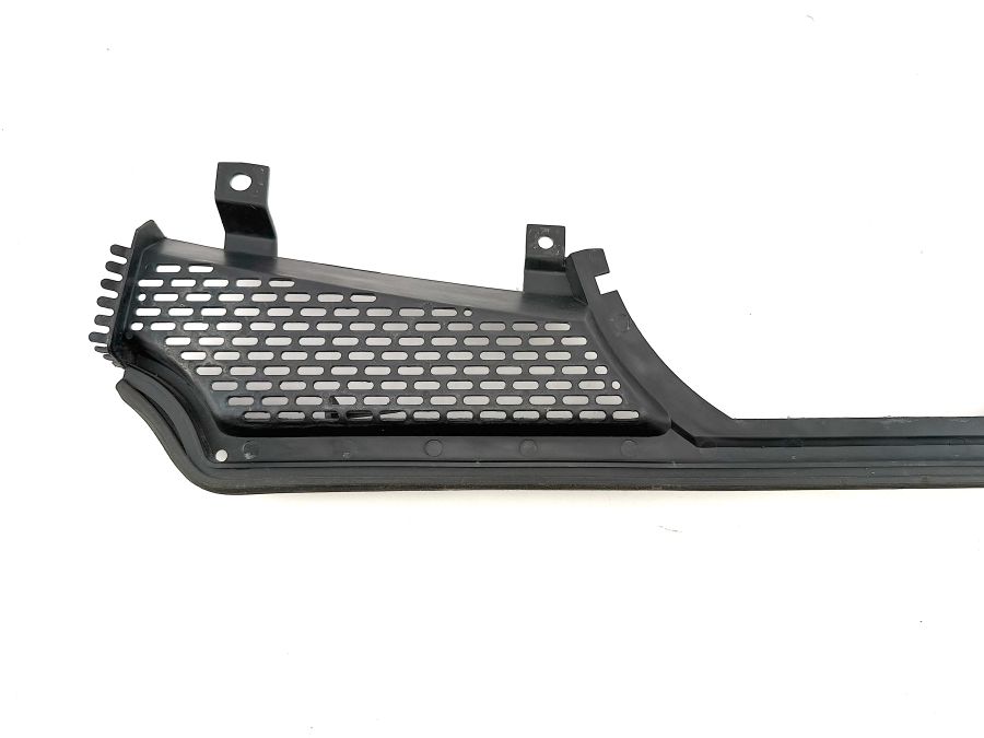 1298240019 1298240098 | Mercedes SL500 | R129 Window wiper motor cover