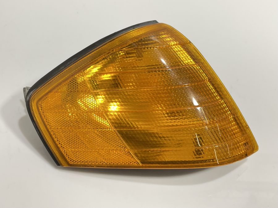 1298260343 1305231913 | Mercedes SL500 | R129 Front right turn light