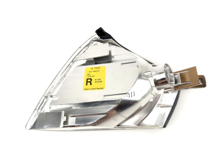 1298260943 1298261043 | Mercedes SL-Class | R129 Front turning lights 1298260943 1298261043 | Mercedes SL-Class | R129 Front turning lights