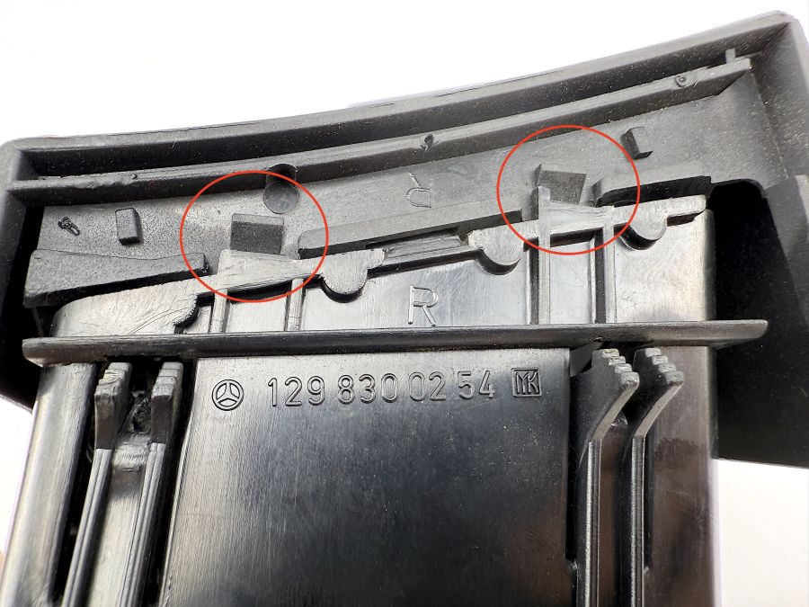 1298300254 | Mercedes SL500 | R129 Air vent grill dash - Right
