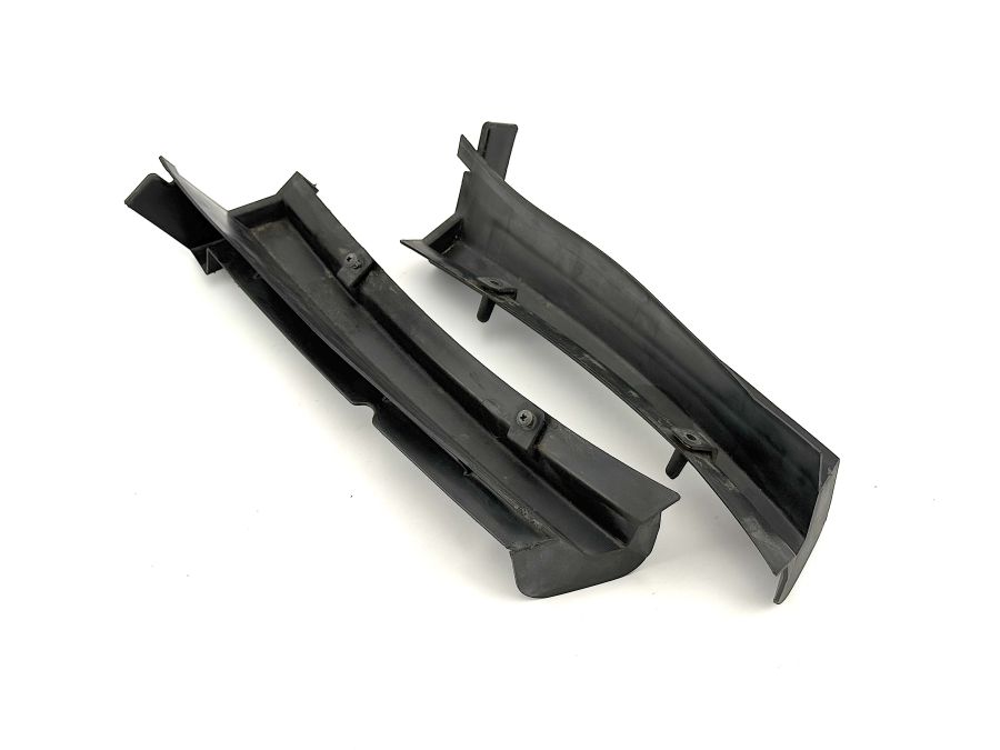 1298310636 1298310536 | Mercedes SL500 | R129 Under windshield baffles