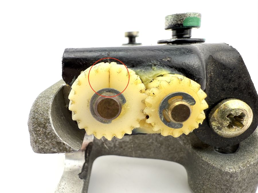 1298600388 | Mercedes SL500 | R129 Left side seat headrest adjust mechanism