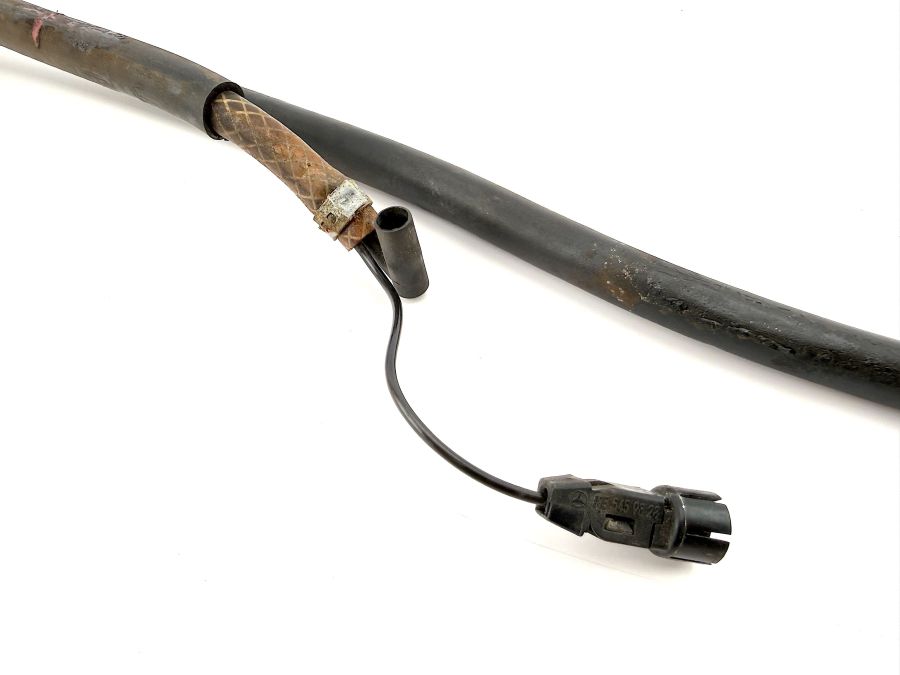 1298600462 | Mercedes 300SL-24 | R129 Windscreen nozzle washer pipe