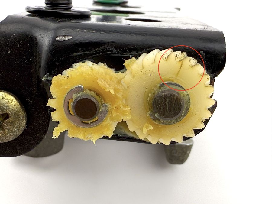 1298600488 | Mercedes SL500 | R129 Right side seat headrest adjust mechanism