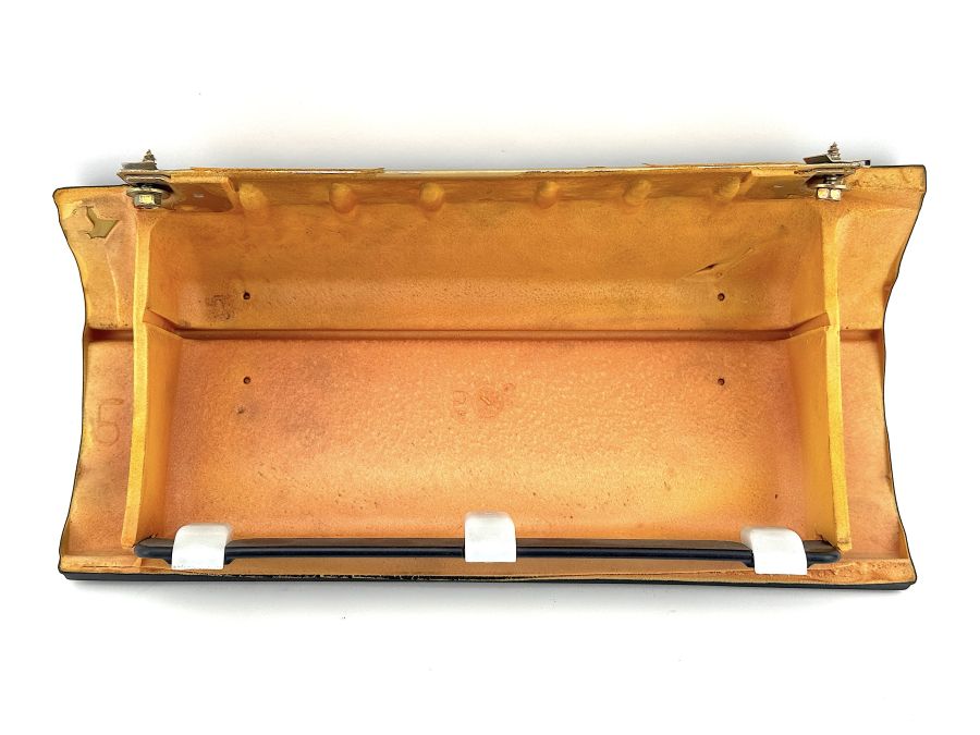 1298601130 1298601630 1298601830 | Mercedes SL500 | R129 Dashboard panel right side cover