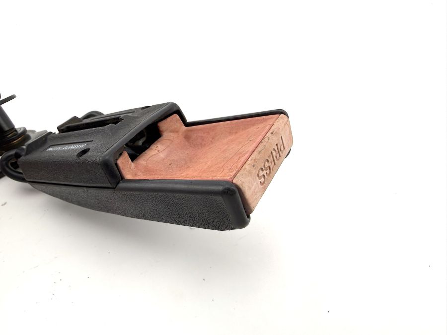 1298601469 | Mercedes 300SL-24 | R129 Seat belt lock right seat