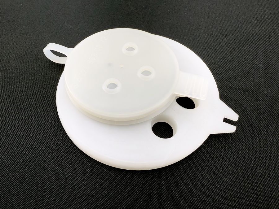 1298690208 2028609369 1248690072 | Mercedes SL-Class | R129 Washer fluid tank upper cover 1298690208 2028609369 1248690072 | Mercedes SL-Class | R129 Washer fluid tank upper cover