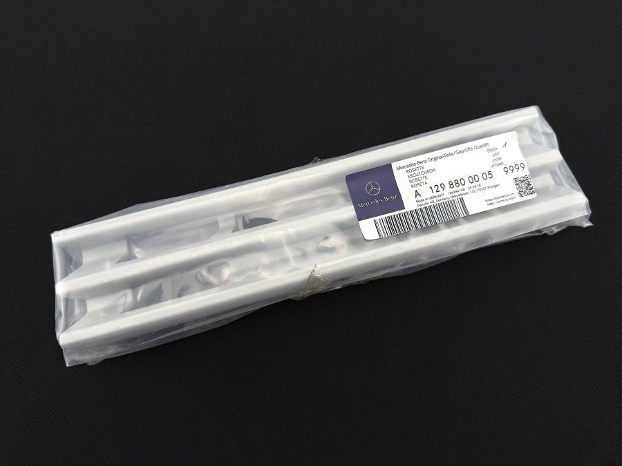 1298800005 12988000059999 0069882878 | Mercedes SL-Class | R129 Pre facelift front bumper tow hook cover