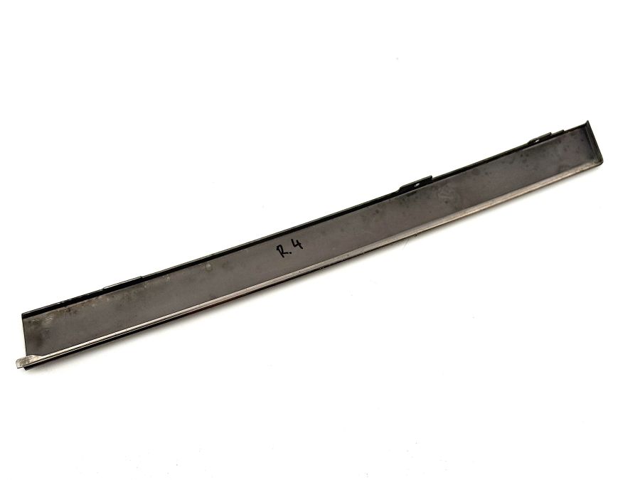 1298800085 | Mercedes SL500 | R129 Front grill right side fourth trim strip 1298800085 | Mercedes SL500 | R129 Front grill right side fourth trim strip