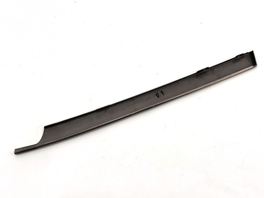 1298800085 | Mercedes SL500 | R129 Front grill right side seventh trim strip 1298800085 | Mercedes SL500 | R129 Front grill right side seventh trim strip