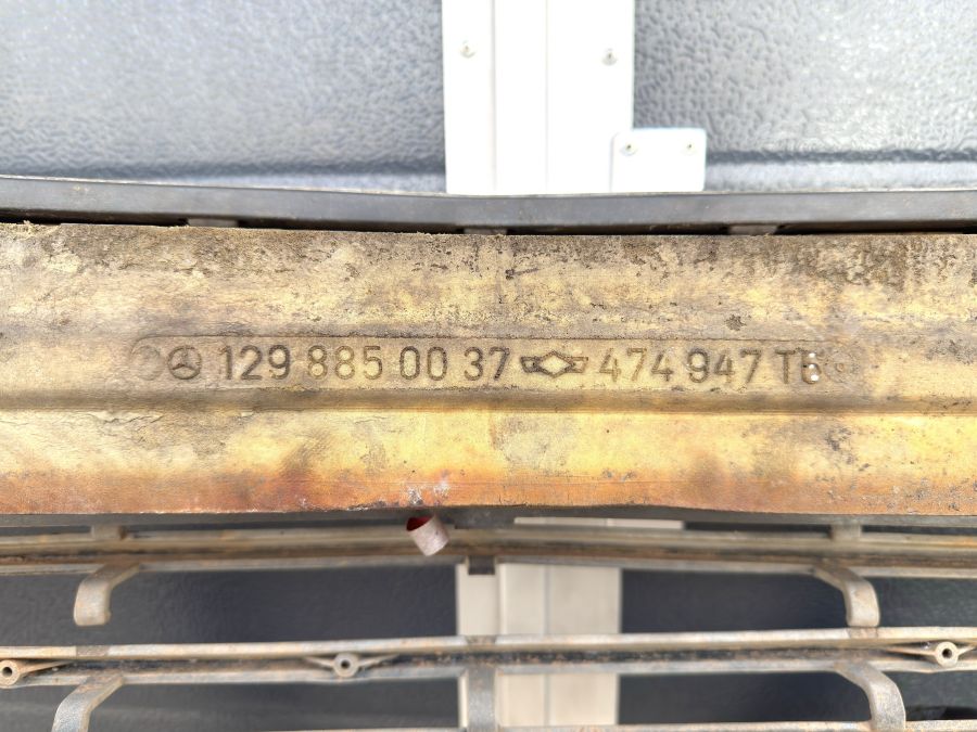 1298800670 1298800570 | Mercedes 300SL-24 | R129 Front bumper