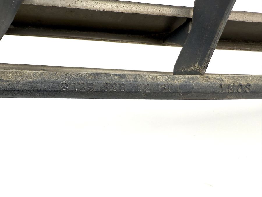 1298880260 1298800285 | Mercedes SL500 | R129 Front grille