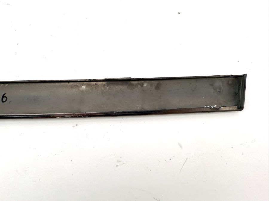 1298881038 | Mercedes SL500 | R129 Front grill trim strip